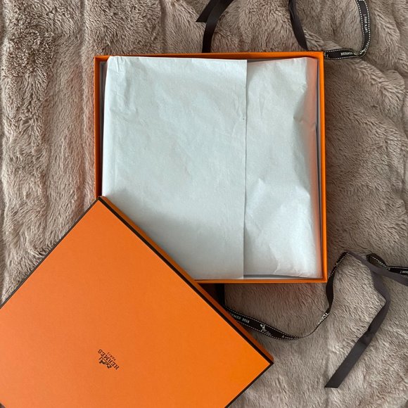 HERMES Leather Gloves - Picture 3 of 10